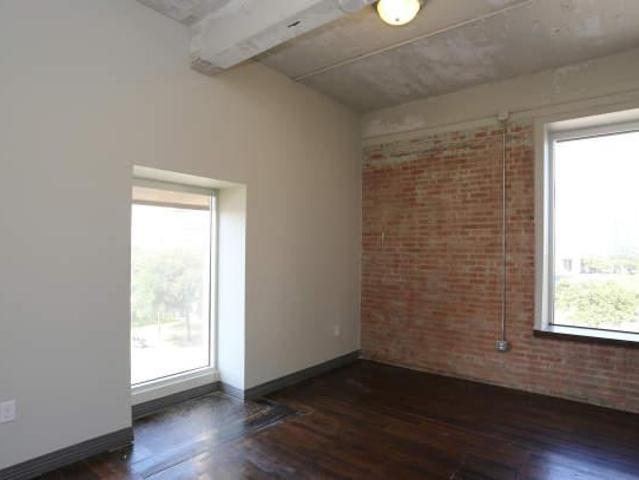 2 bedroom, Dallas TX 75201 105851165