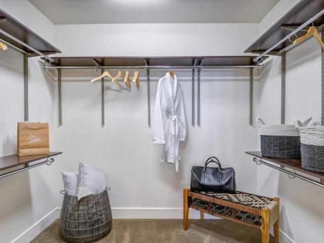 2 bedroom, Dallas TX 75201 105853330