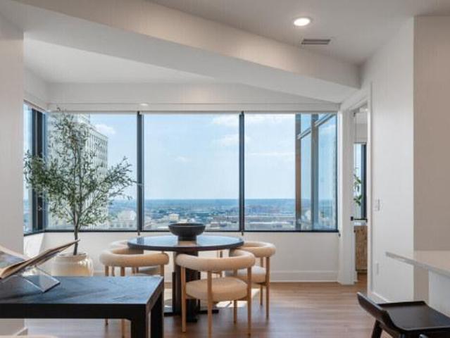 2 bedroom, Dallas TX 75201 105853524