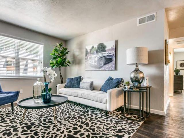 2 bedroom, Dallas TX 75216 105855743
