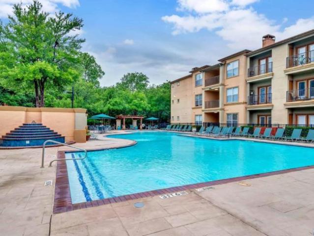2 bedroom, Dallas TX 75218 104727504