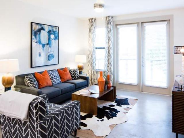 2 bedroom, Dallas TX 75219 105852877