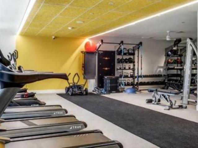 2 bedroom, Dallas TX 75226 104384716