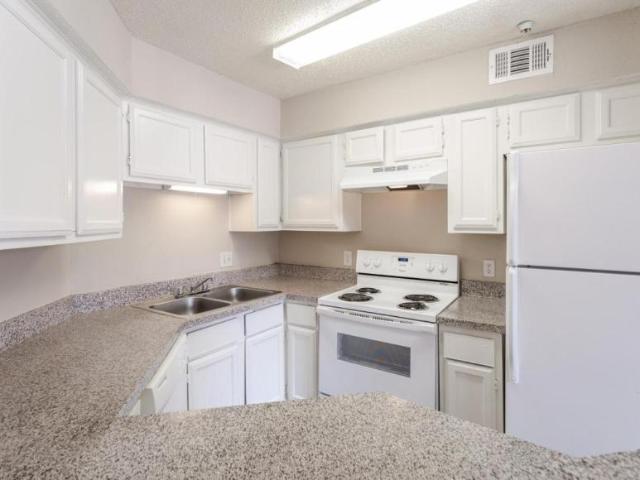 2 bedroom, Dallas TX 75227 106021210