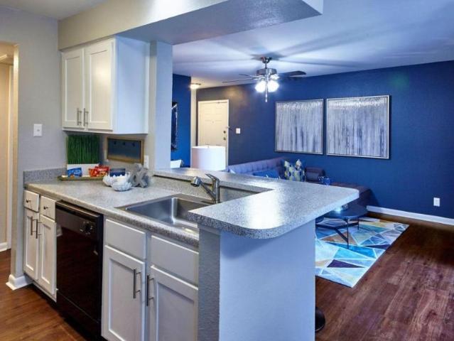 2 bedroom, Dallas TX 75238 102742521