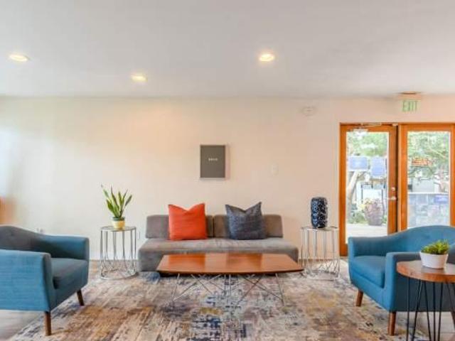 2 bedroom, Dallas TX 75231 105244085