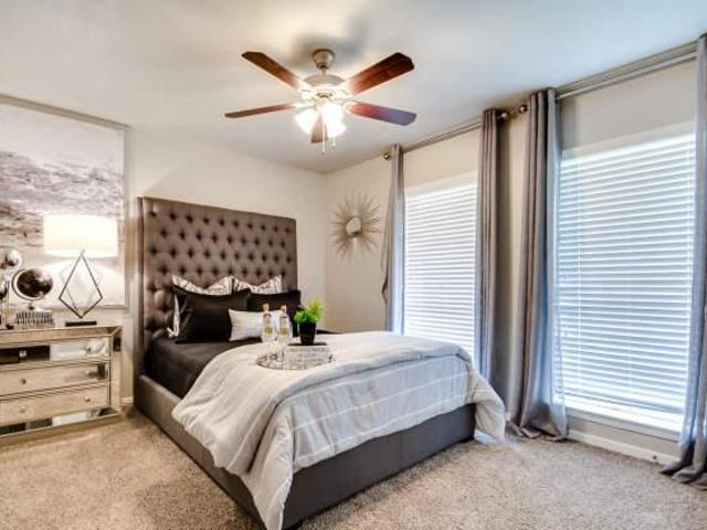 2 bedroom, Dallas TX 75231 105851298