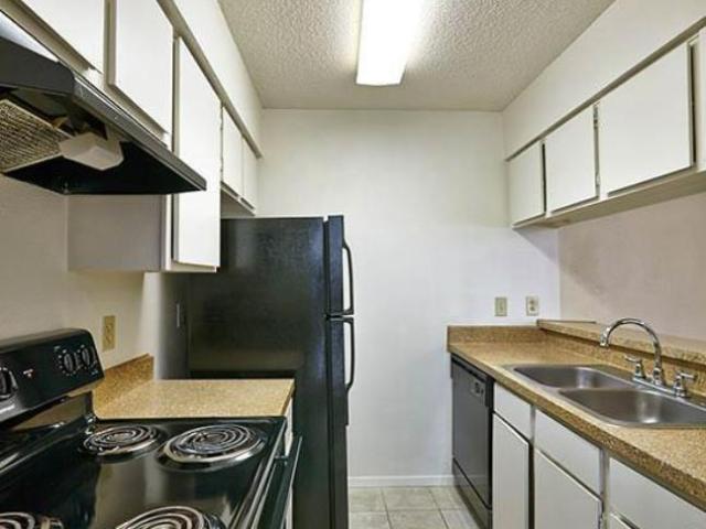 2 bedroom, Dallas TX 75243 105893623