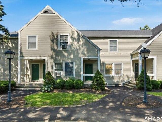 2 bedroom, Danbury CT 06810 104650351