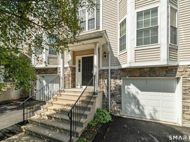 2 bedroom, Danbury CT 06810 104651641