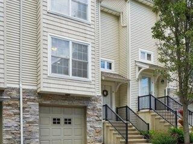 2 bedroom, Danbury CT 06810 104690031
