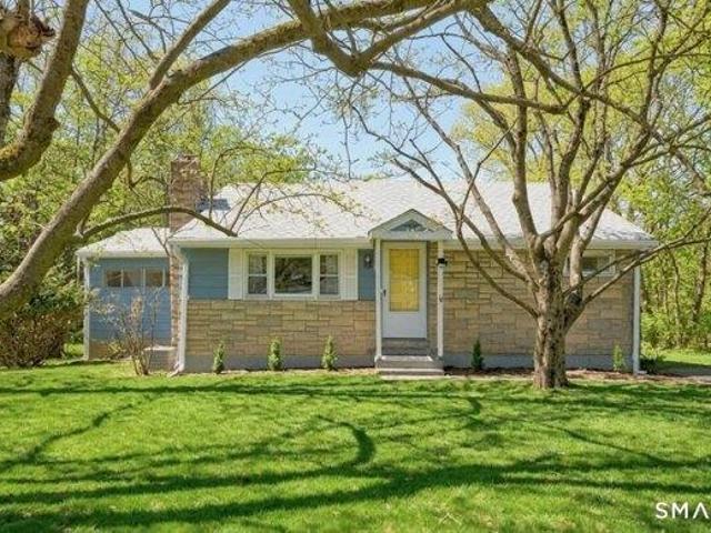 2 bedroom, Danbury CT 06811 104718399