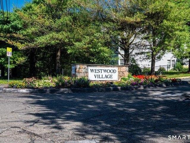 2 bedroom, Danbury CT 06811 104759842
