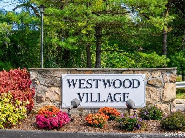 2 bedroom, Danbury CT 06811 104809375