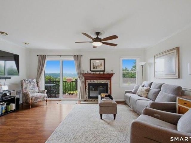 2 bedroom, Danbury CT 06811 104835068