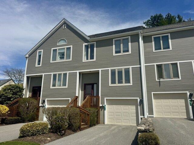 2 bedroom, Dartmouth MA 02747 105478108
