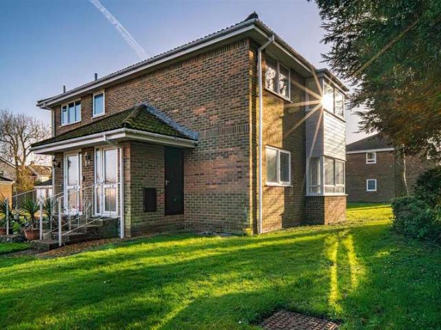2 Bedroom Apartment Flat