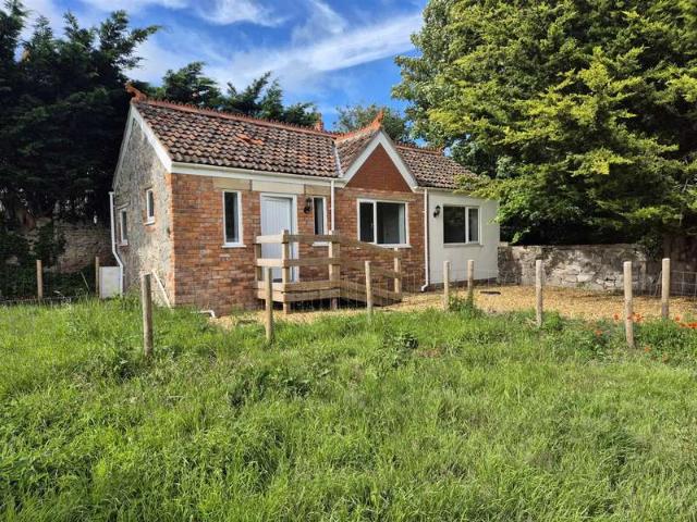 2 Bedroom Detached Bungalow
