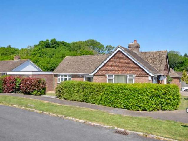 2 Bedroom Detached Bungalow