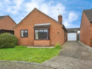 2 bedroom detached bungalow for rent in Hall Rise, Messingham.