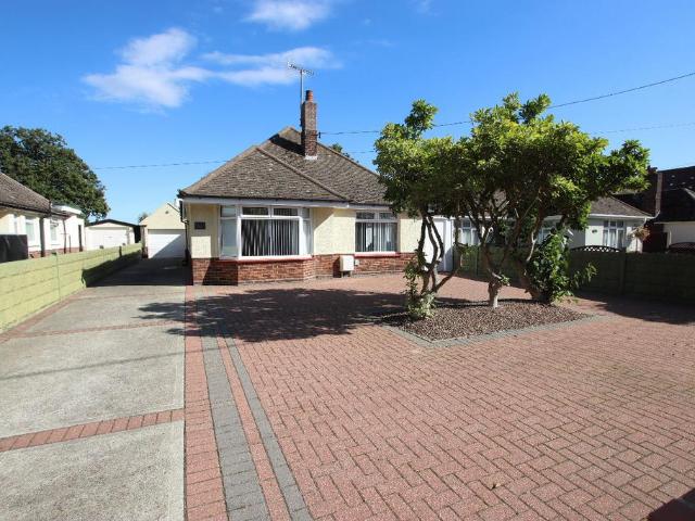 2 bedroom bungalow for sale