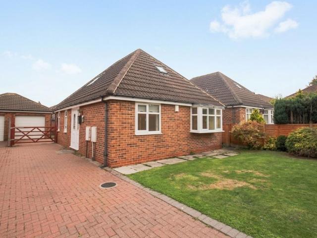 2 bedroom detached bungalow for sale
