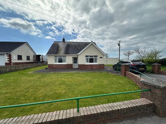2 bedroom detached bungalow for sale
