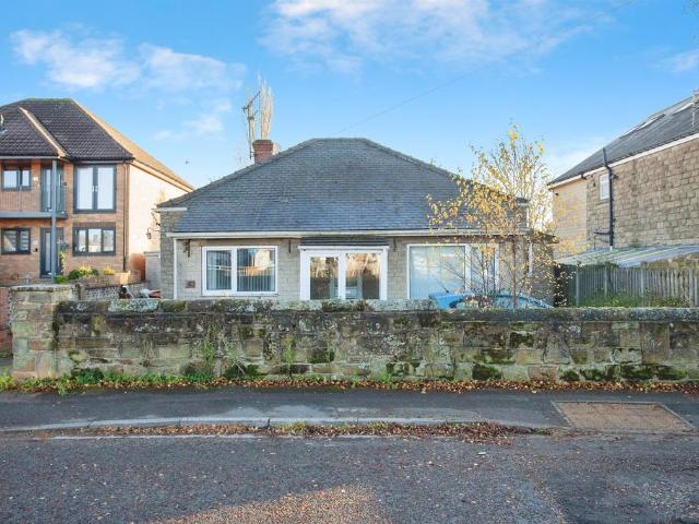 2 bedroom detached bungalow for sale