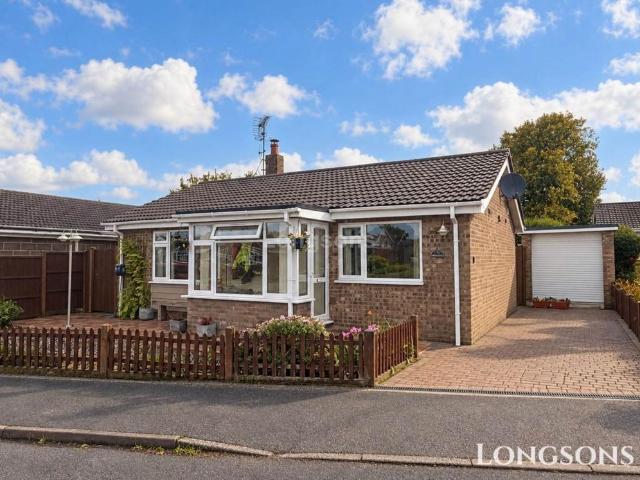 2 bedroom detached bungalow for sale