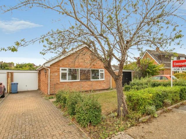 2 bedroom detached bungalow for sale