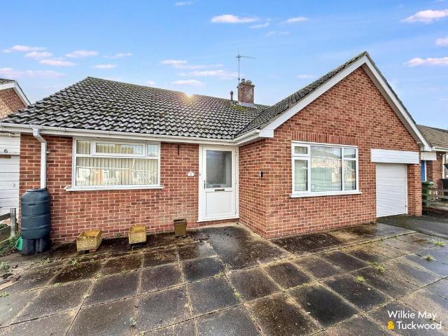2 bedroom detached bungalow for sale