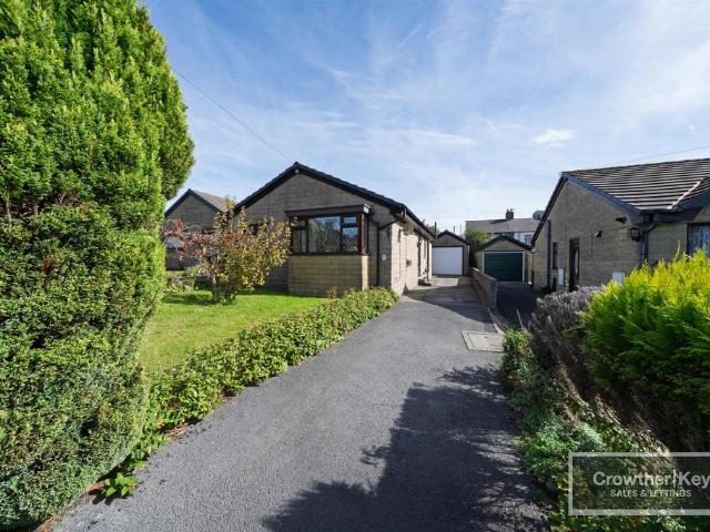 2 bedroom detached bungalow for sale