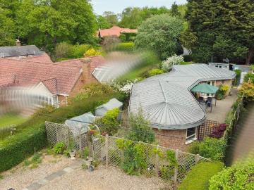 2 bedroom detached bungalow for sale
