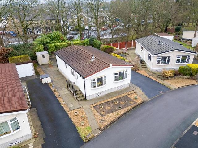 2 bedroom detached bungalow for sale