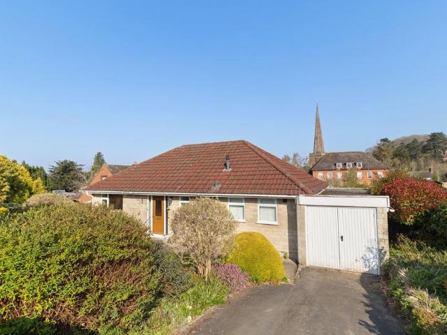 2 bedroom detached bungalow for sale