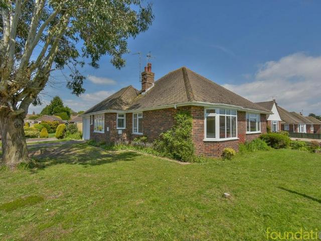 2 bedroom detached bungalow for sale