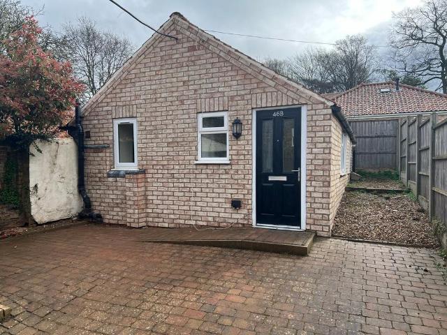 2 bedroom detached bungalow for sale