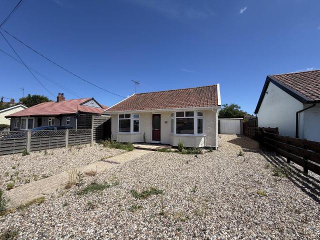 2 bedroom detached bungalow for sale