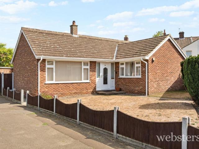 2 bedroom detached bungalow for sale