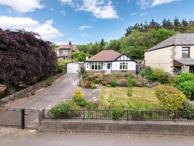 2 bedroom detached bungalow for sale