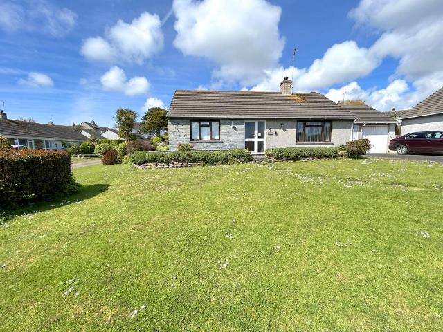 2 bedroom detached bungalow for sale