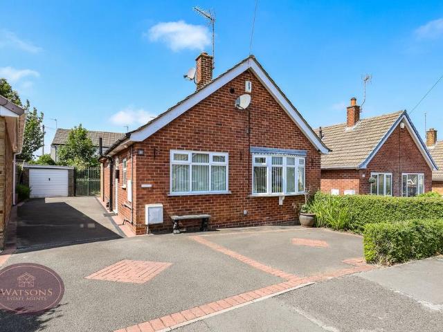 2 bedroom detached bungalow for sale