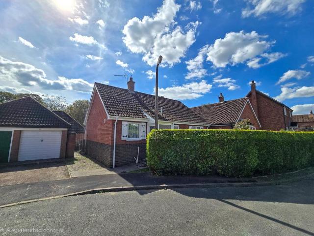 2 bedroom detached bungalow for sale