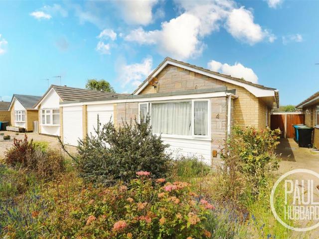2 bedroom detached bungalow for sale