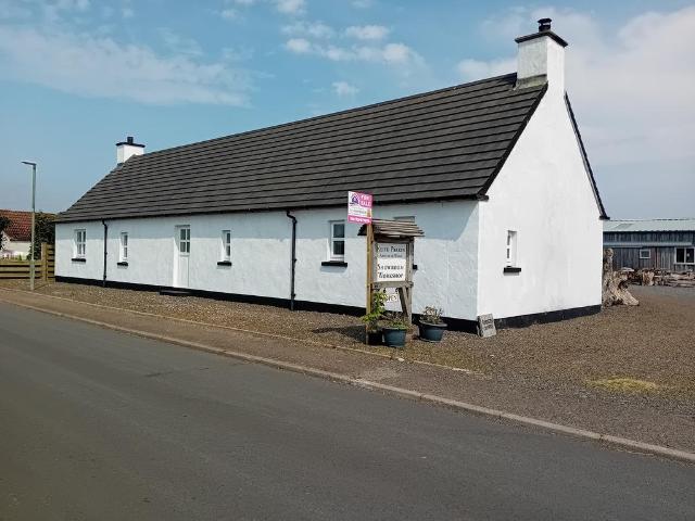 2 bedroom detached bungalow for sale