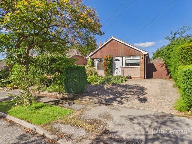 2 bedroom detached bungalow for sale