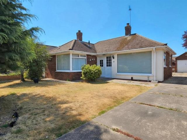 2 bedroom detached bungalow for sale