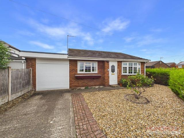 2 bedroom detached bungalow for sale