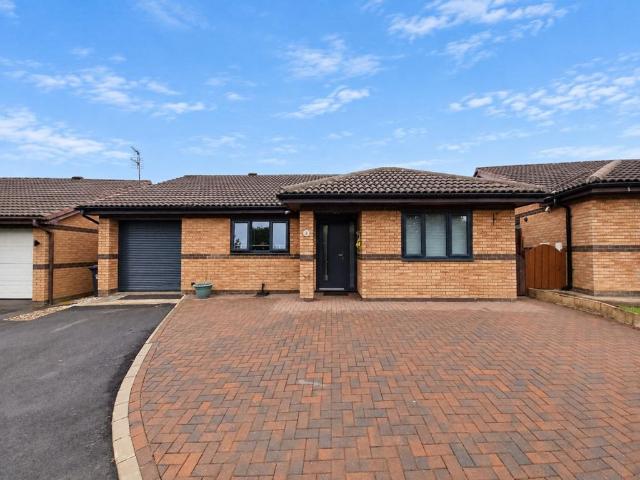 2 bedroom detached bungalow for sale
