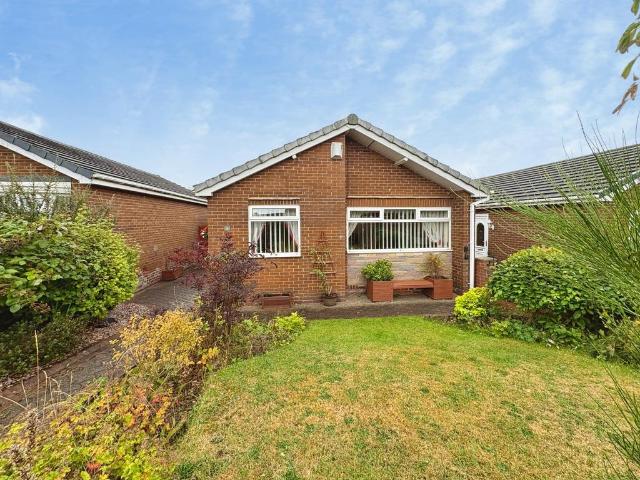 2 bedroom detached bungalow for sale